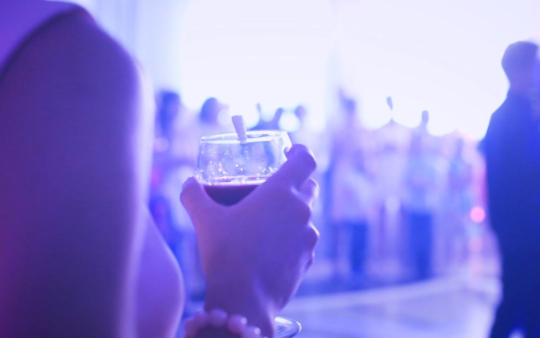 Drink bar na weselu – postaw na jakość